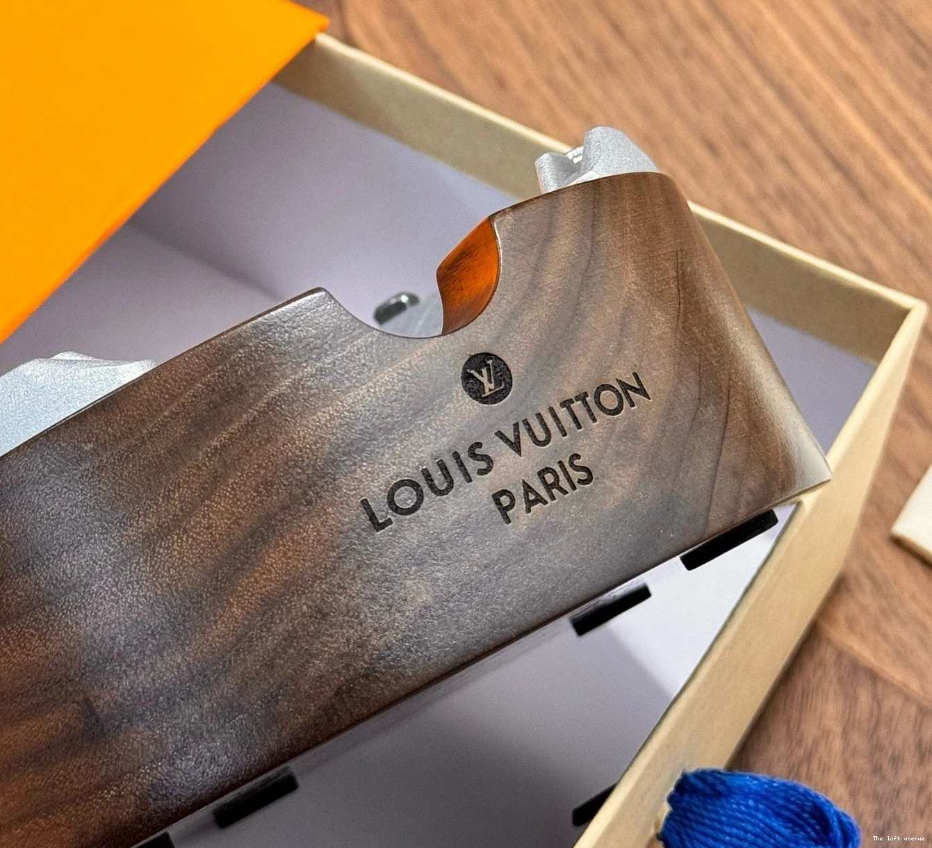 HORSESHOE LV CUSTOM ASHTRAY 0808